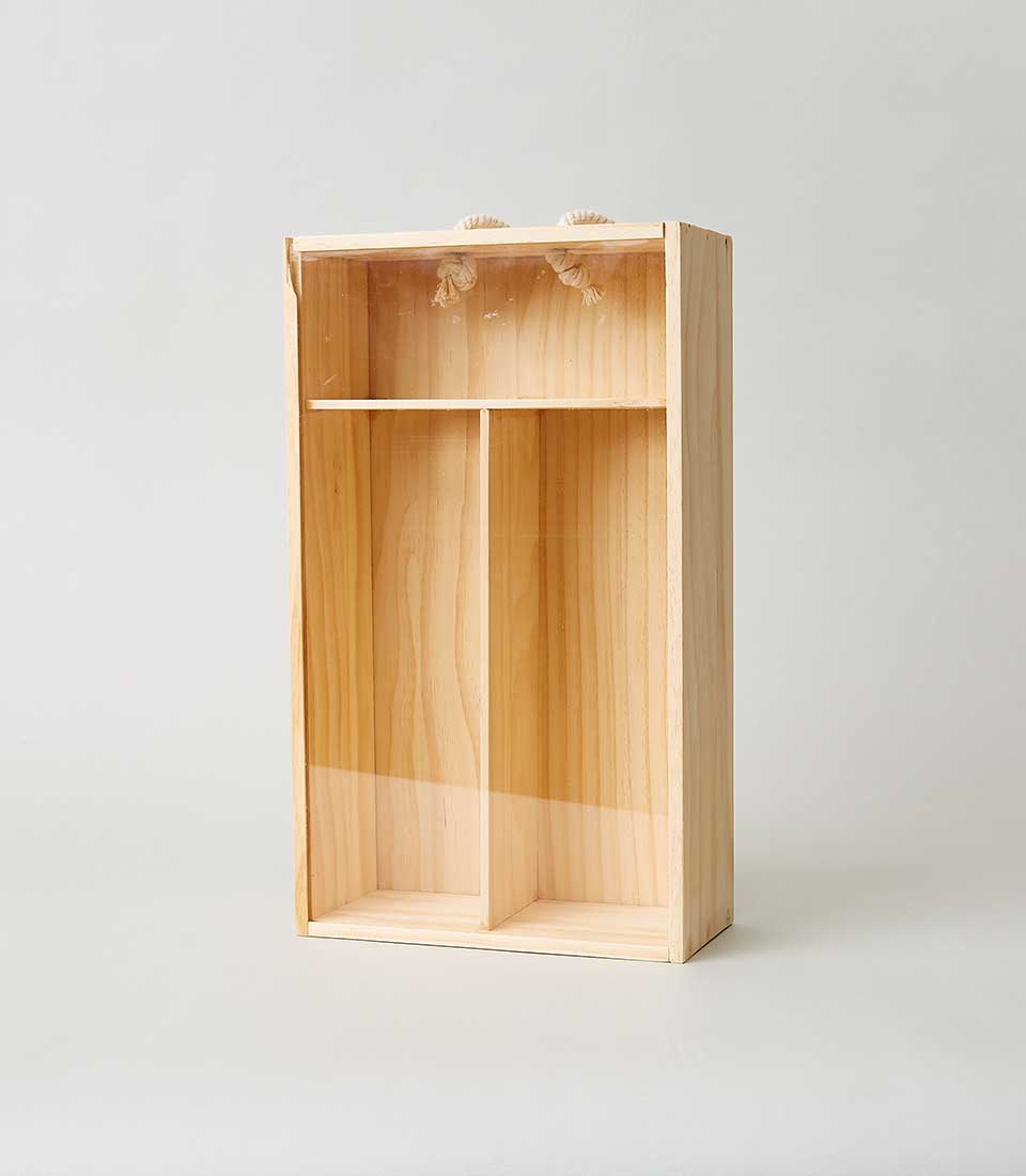 Light wooden wine box with clear acrylic lid and rope handles, designed for two bottles