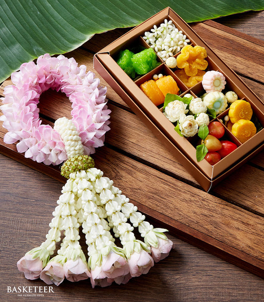 Premium Thai dessert gift set with fresh phuang malai garland, perfect for Songkran and Thai New Year celebrations