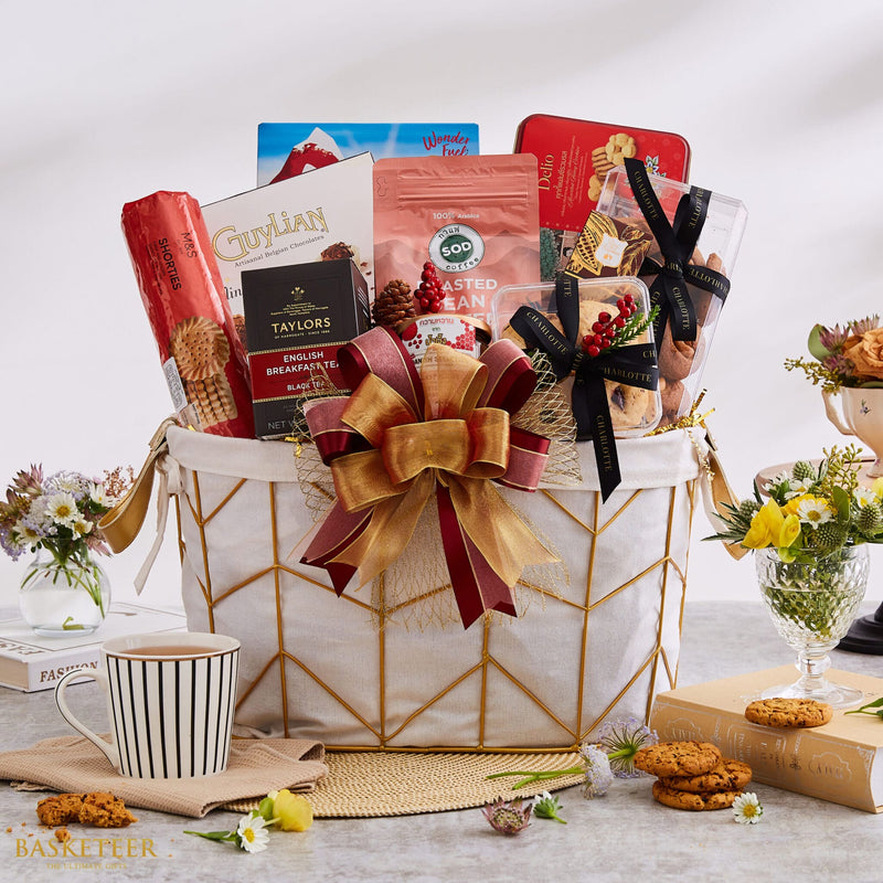 International Delicious Indulgence Luxury Basket