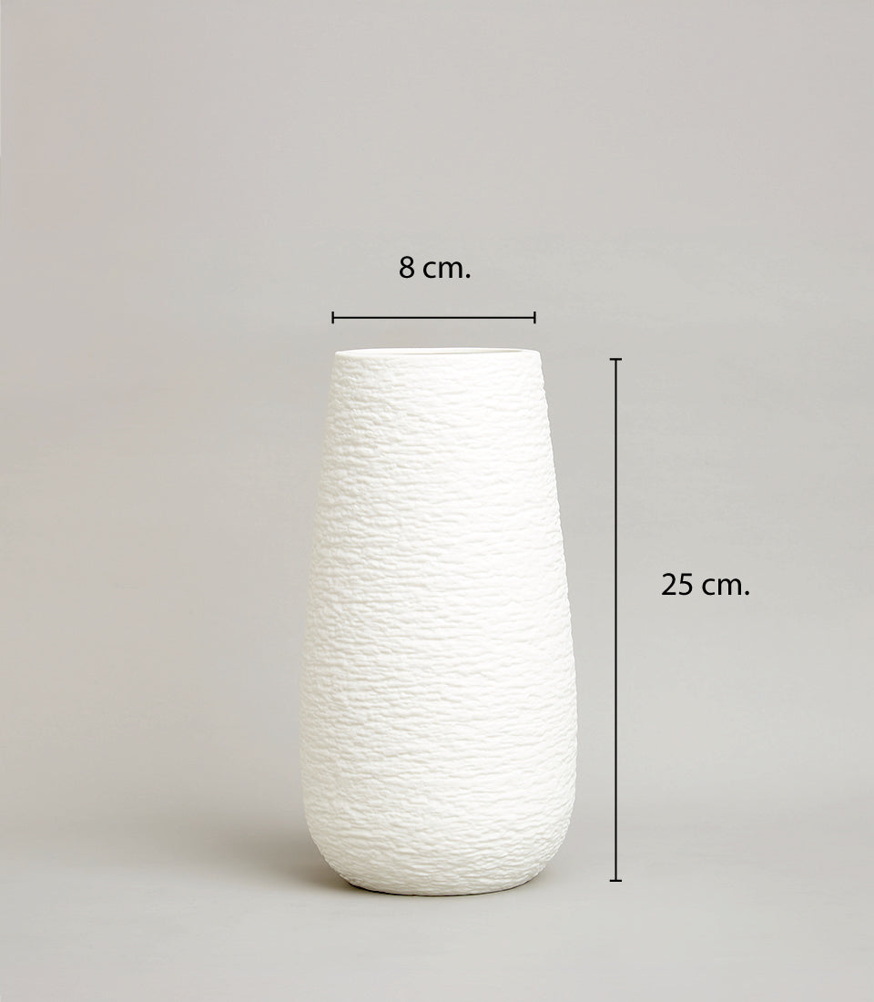 Textured white tapered vase with horizontal ridges, 25cm height