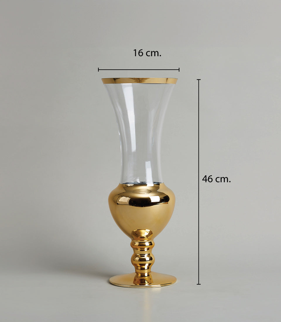 Tall clear glass vase with gold-trimmed rim and lustrous gold bulbous base, 46 cm elegant luxury vessel