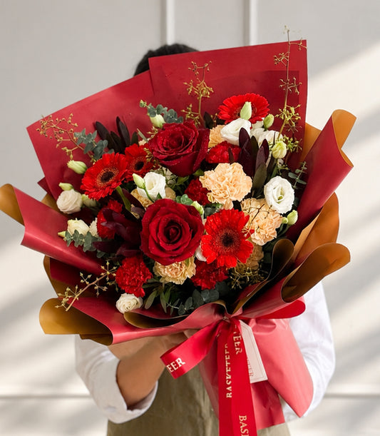 ช่อกุหลาบสีแดงสดใส