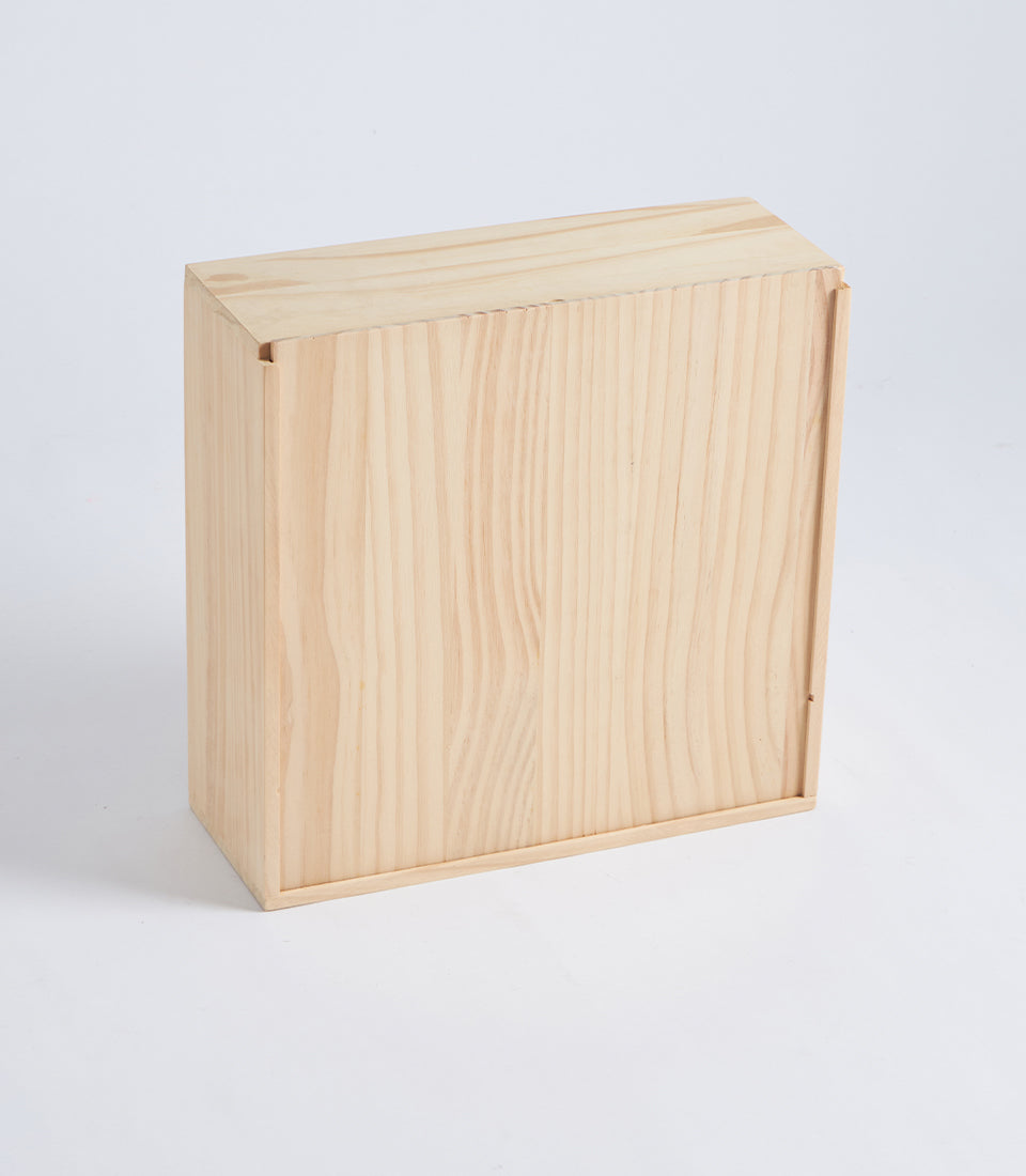 Light Natural Wood Multi-Compartment Wine Gift Box
