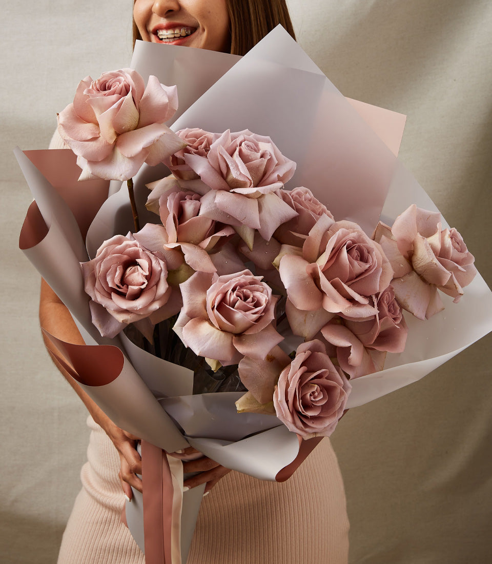 The Language of Flowers: How to Speak and Choose Flowers That Convey Your Feelings to the Recipient