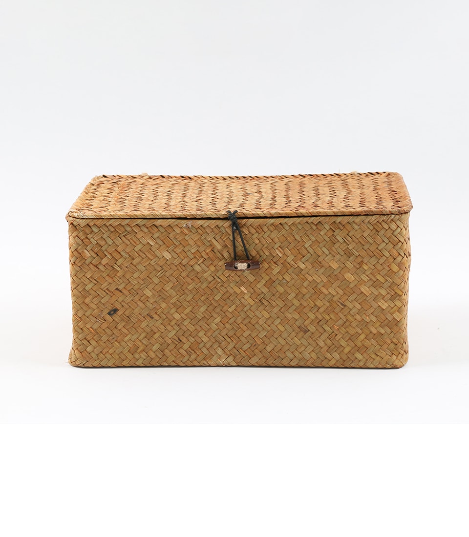 Handwoven wicker basket with lid, perfect for a custom Basketeer luxury gift hamper delivery in Thailand. Use for corporate gifts in Bangkok.