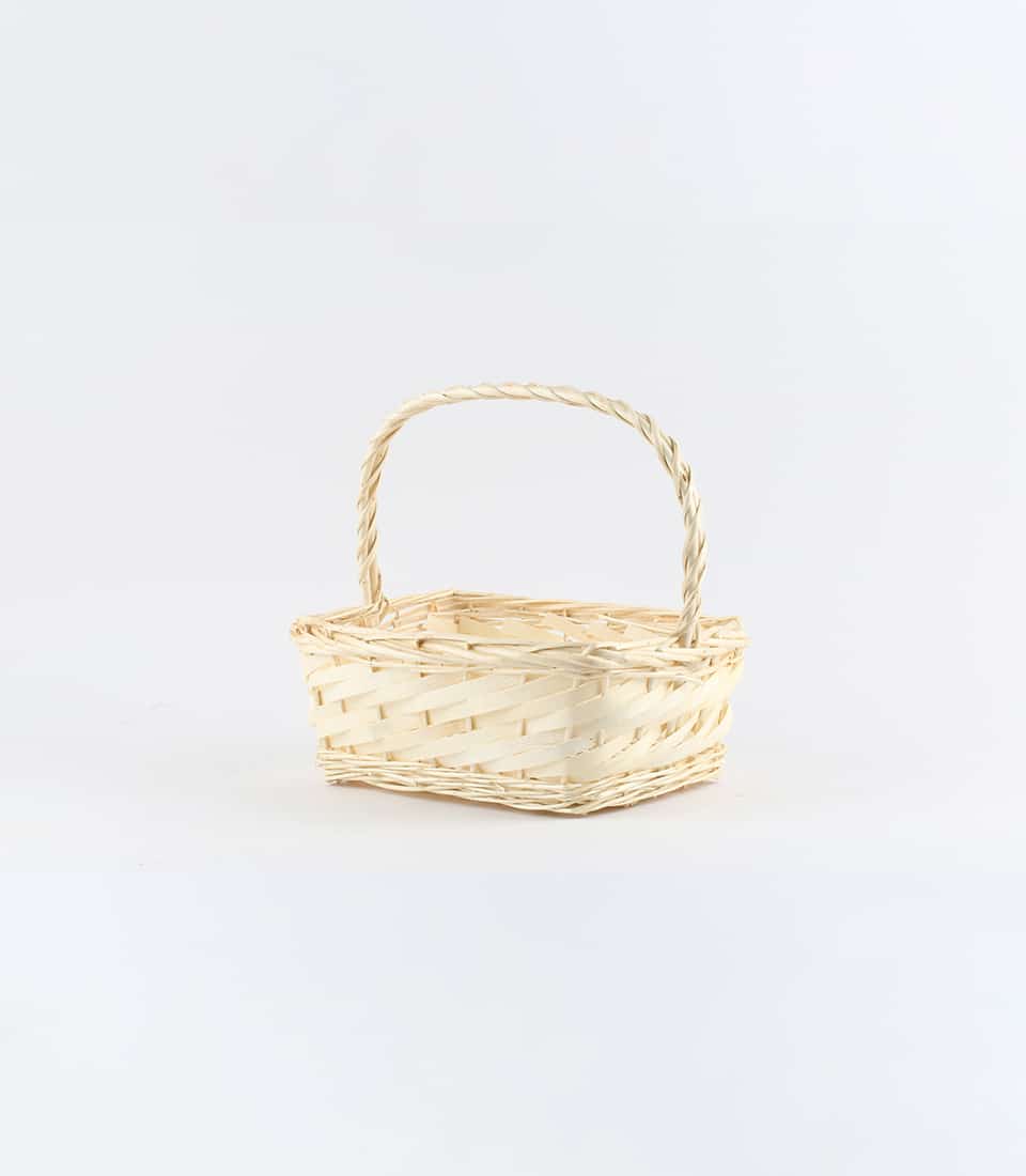 Light woven willow basket with braided handle, natural bamboo craftsmanship for premium gifting