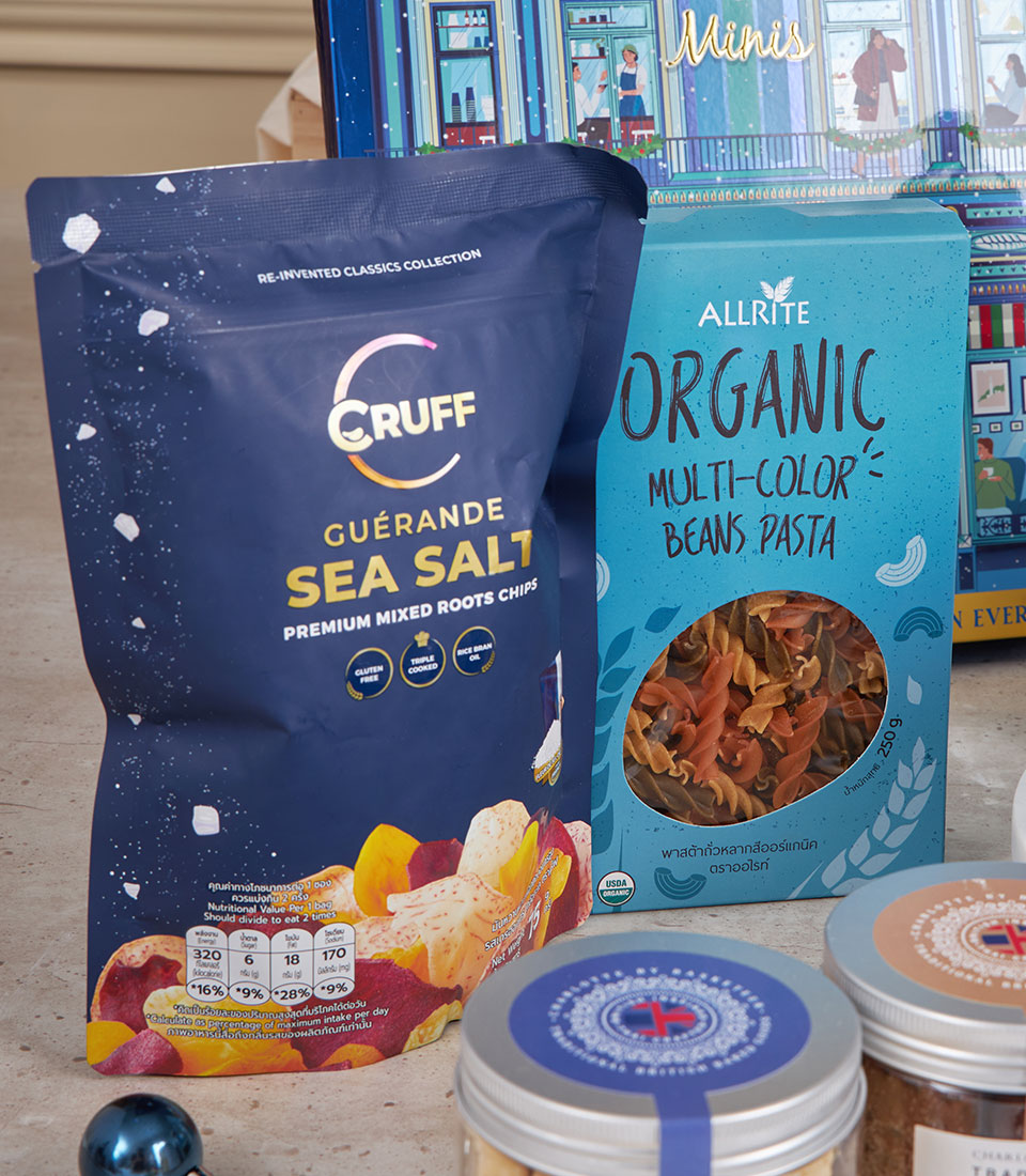 Blue Winter Deluxe chocolate hamper with gourmet chips, organic pasta, and festive treats for New Year gifting