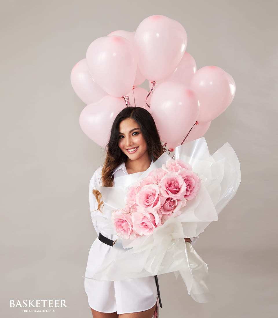 Pink rose bouquet with heart balloons, birthday gift set for her