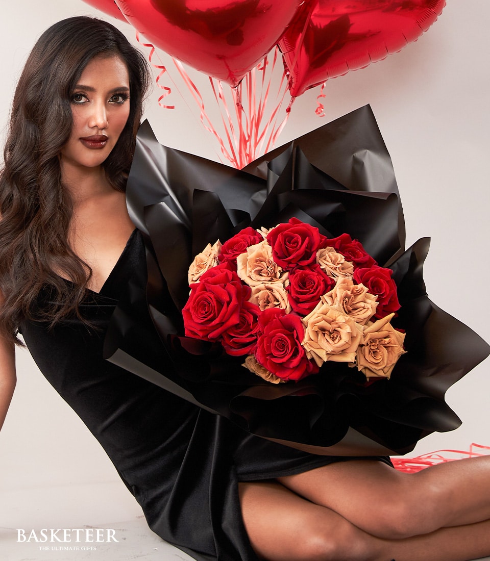 Red and champagne roses bouquet with heart balloons, luxury Valentine's gift set for her