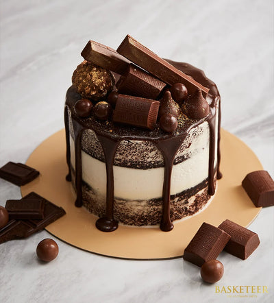Semi-Naked Mini Cake with Chocolate Drip