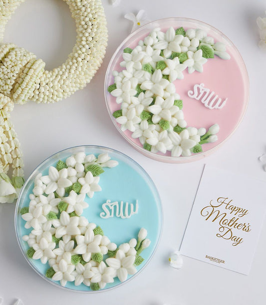 Coconut jasmine flower jelly dessert set with white flowers and pink-blue containers, perfect Mother's Day gift from Flowers