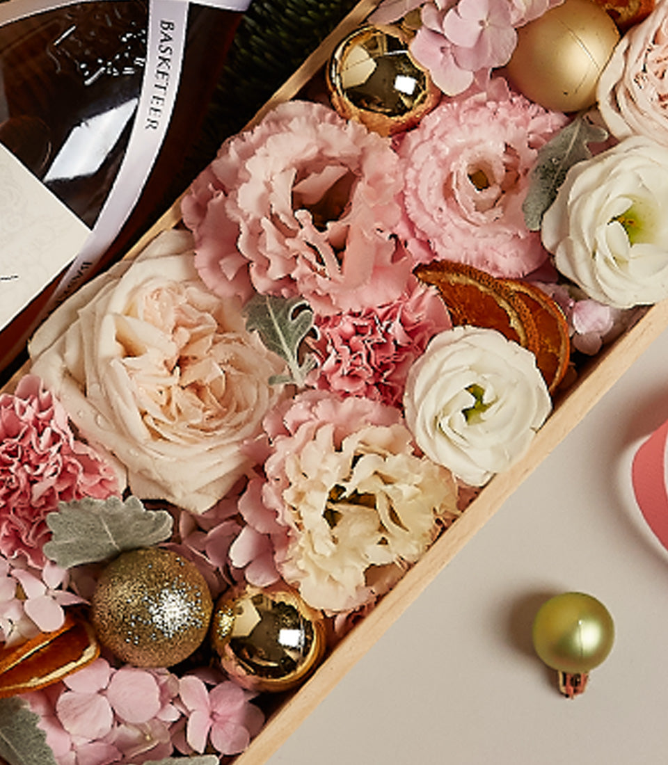 กล่องของขวัญดอกไม้สุดหรู Blossom Charm