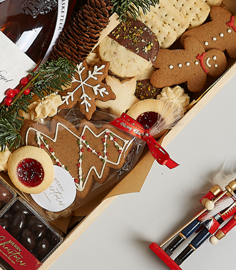 Rose Elegance Christmas cookie gift box with gingerbread, shortbread, and chocolate treats in festive wooden box