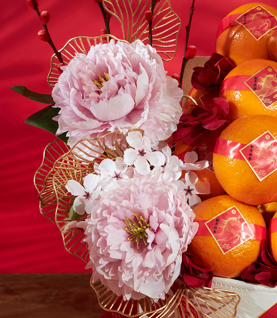 Premium mandarin orange and peony floral bucket for Chinese New Year, red and gold festive gift arrangement
