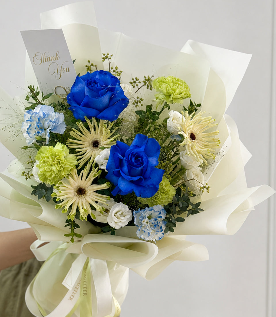 Blue Meadow Rose Bouquet