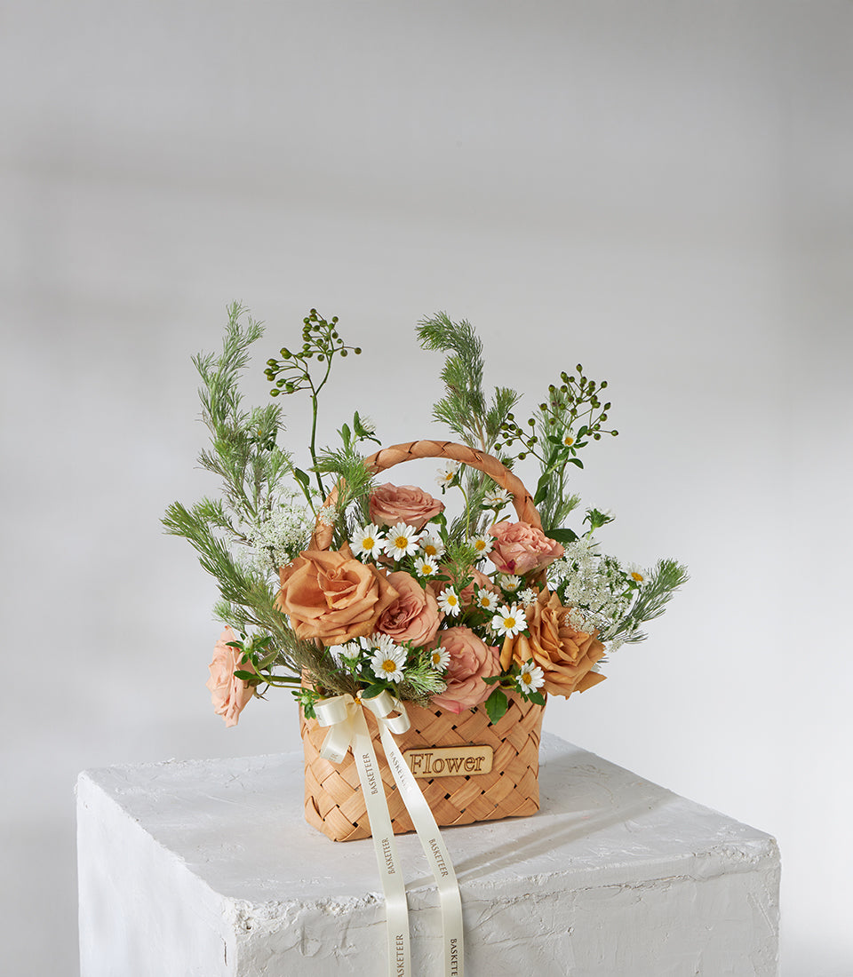 Peach and white rose daisy flower basket with cream ribbon bow, luxury birthday gift arrangement