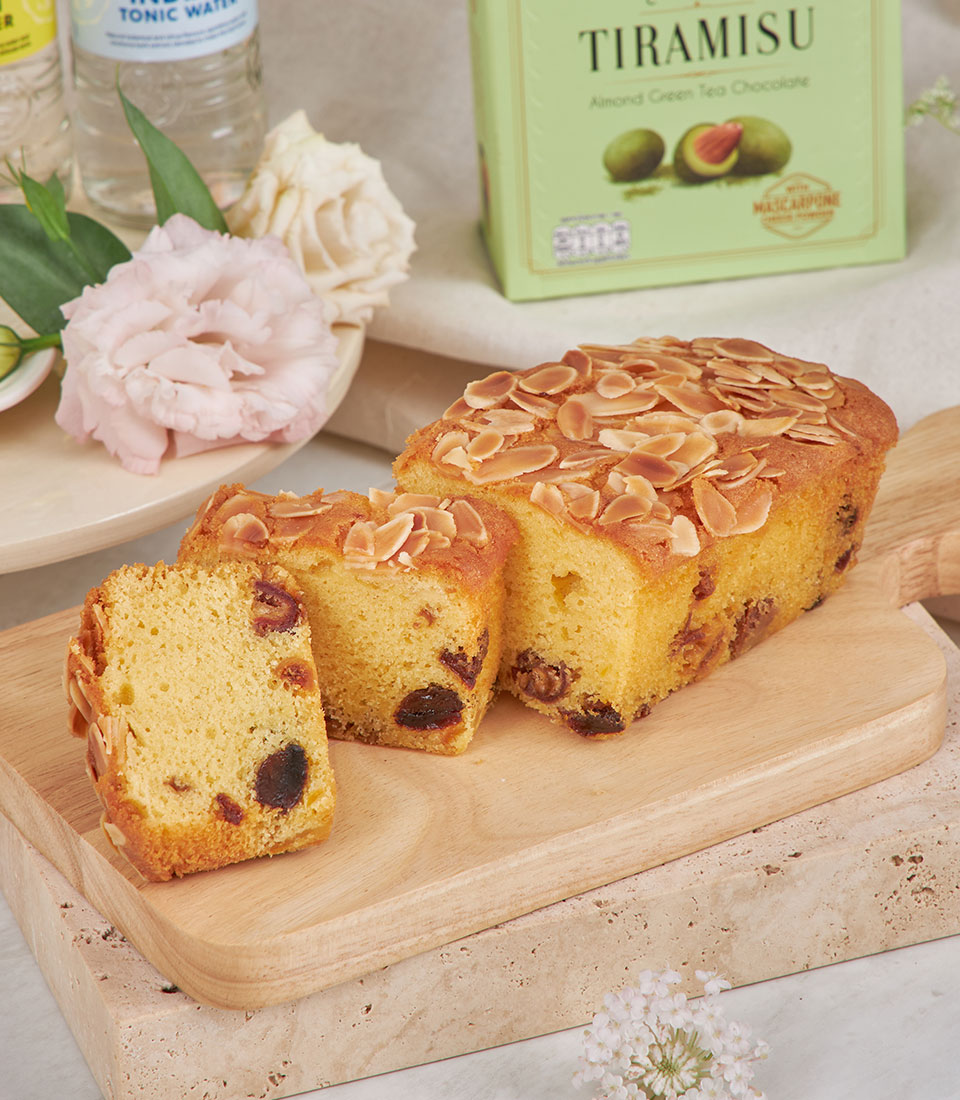 Golden almond and dried fruit loaf cake with Charlotte Bakery tiramisu green tea gift set