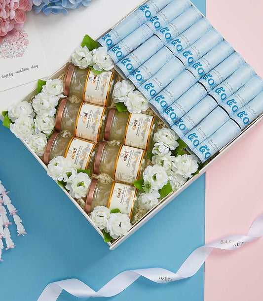 Premium bird's nest gift box with Thai currency and jasmine flowers for Mother's Day