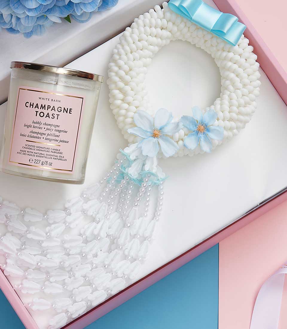 Mother's Day artificial flower garland with pearl beads, champagne candle gift set in pink box