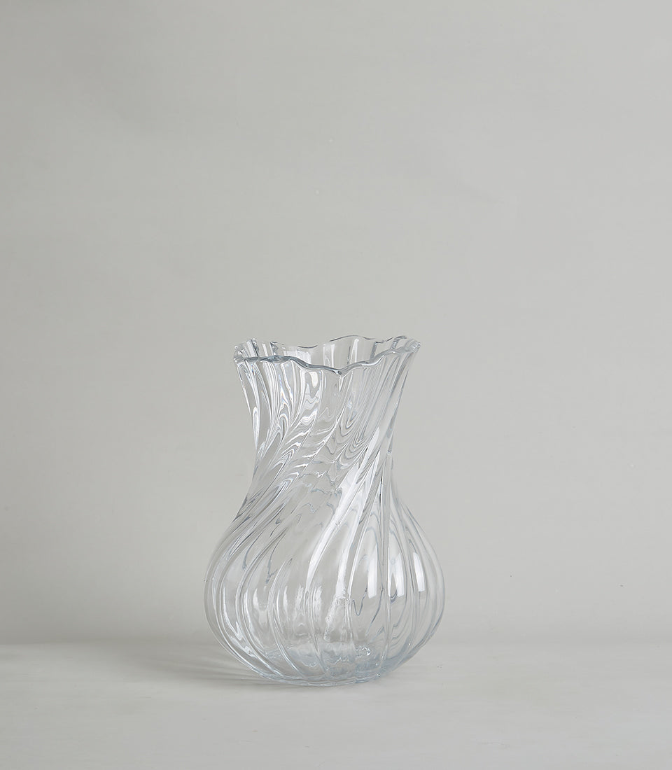 Clear crystal vase with elegant swirl ribbed design and scalloped rim, artisan glasswork gift