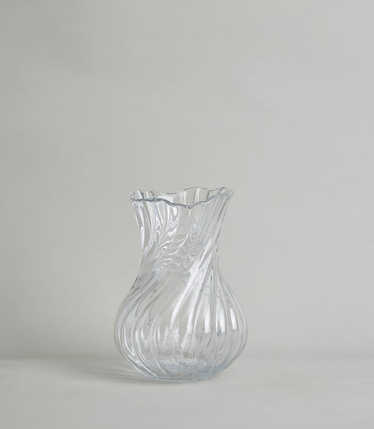 Clear crystal vase with elegant swirl ribbed design and scalloped rim, artisan glasswork gift