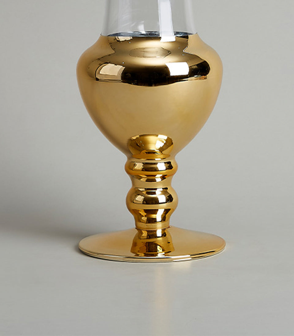 Elegant gold-trimmed glass vase with reflective base, perfect for luxury gifting