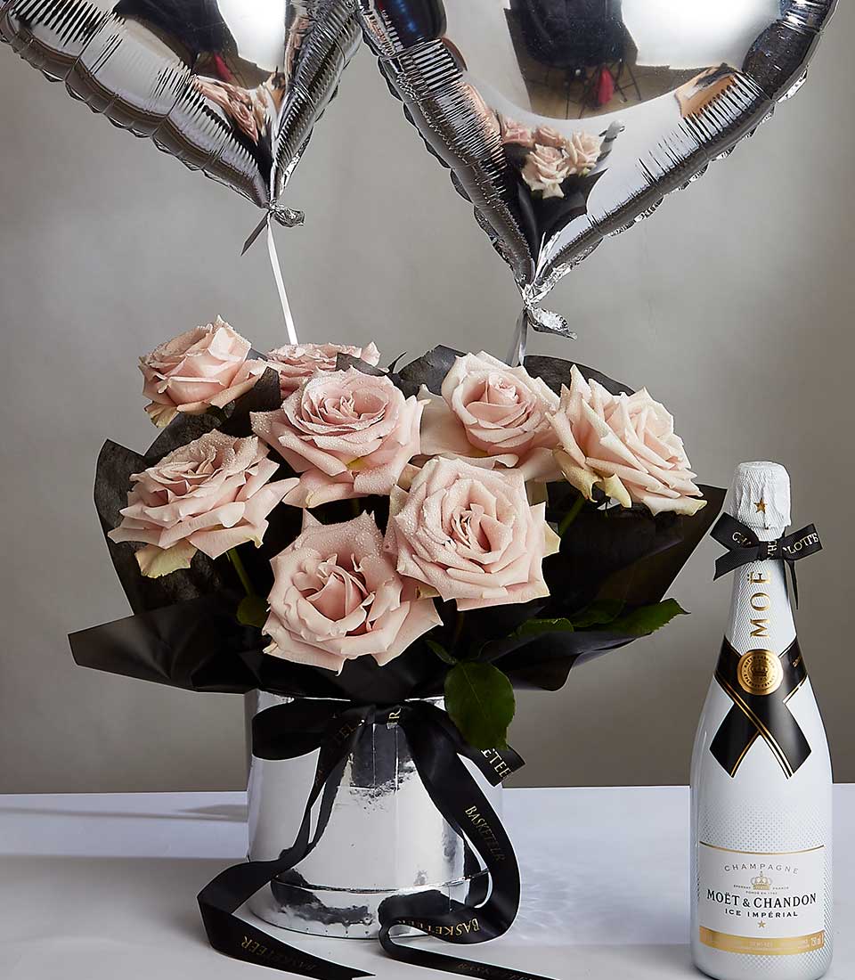 Blush roses with champagne and heart balloons anniversary gift set