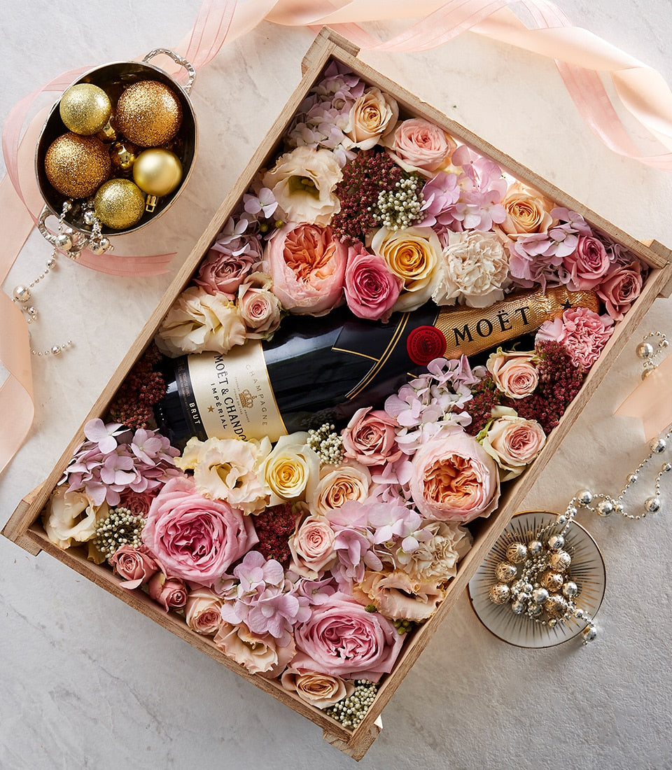 กล่องของขวัญ Moët & Floral Romance