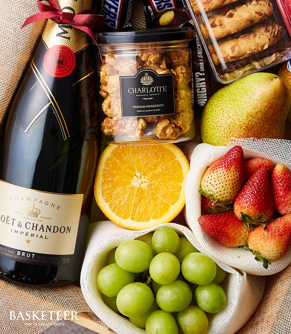 Champagne & Fresh Fruit Premium Hamper