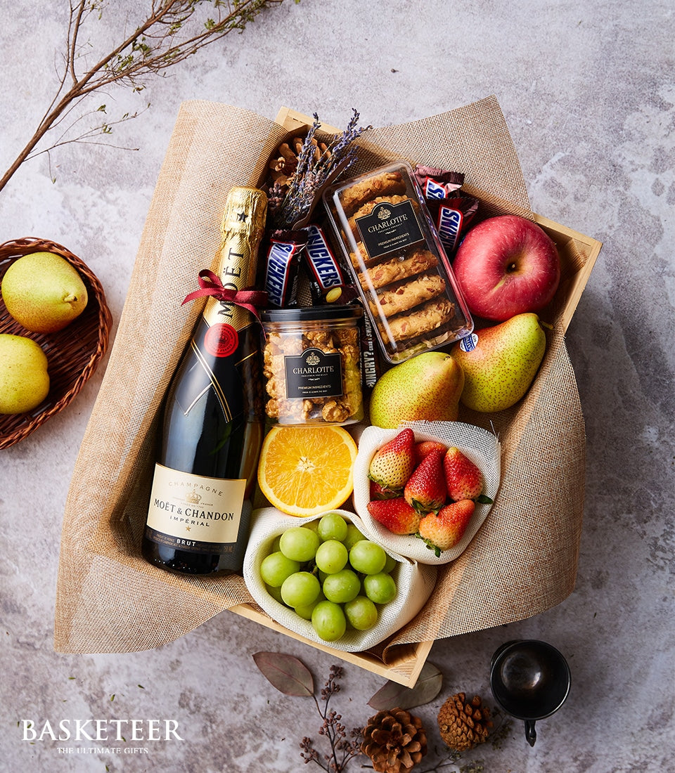 Champagne & Fresh Fruit Premium Hamper