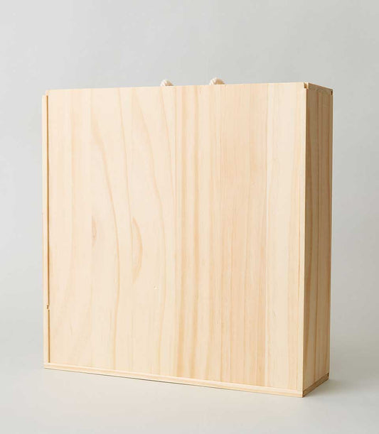 Light pine wooden gift crate with rope handles, minimalist design for premium gifting