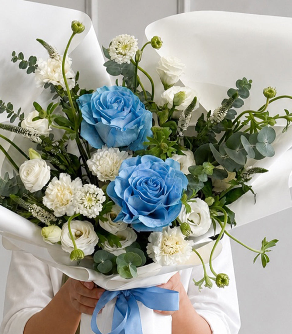 Ocean Blue Rose & Lisianthus Bouquet