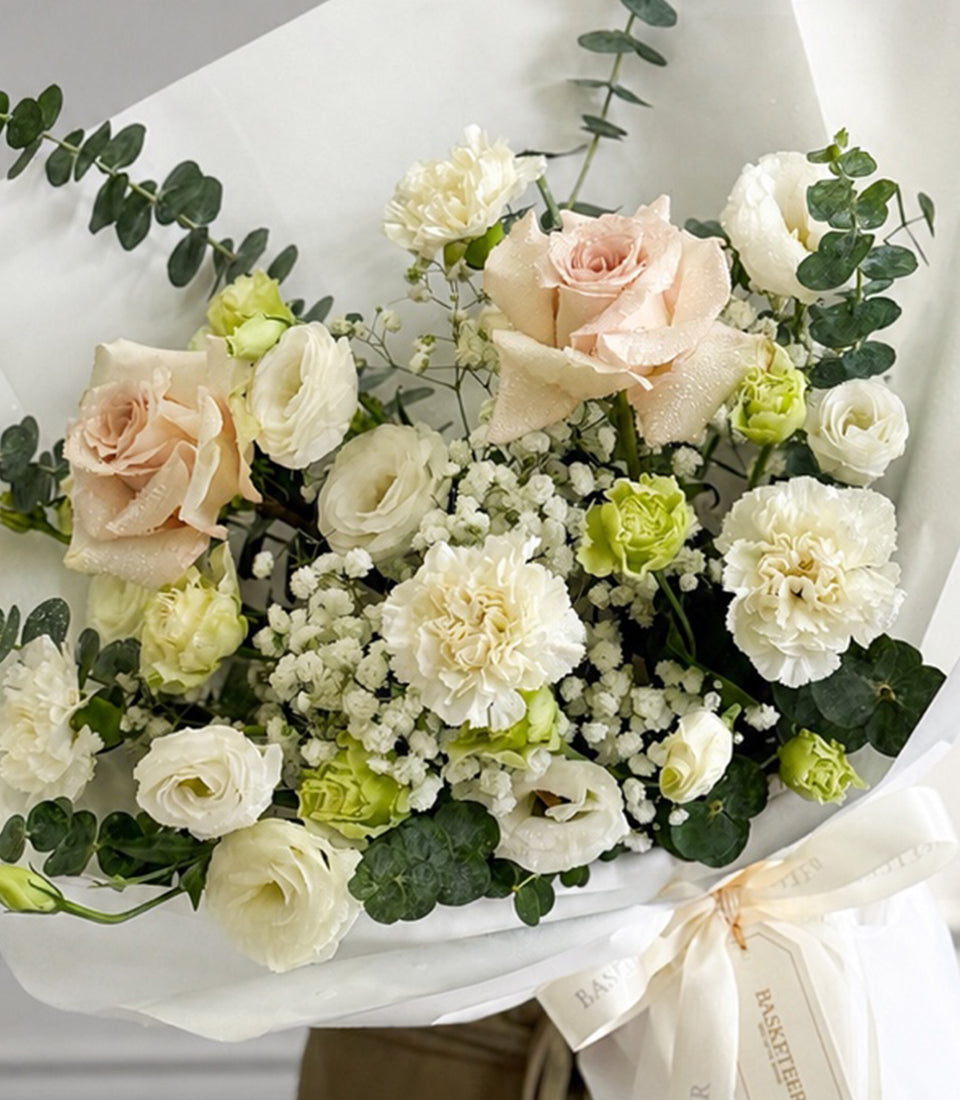 Ivory Quicksand Rose & Lisianthus Bouquet