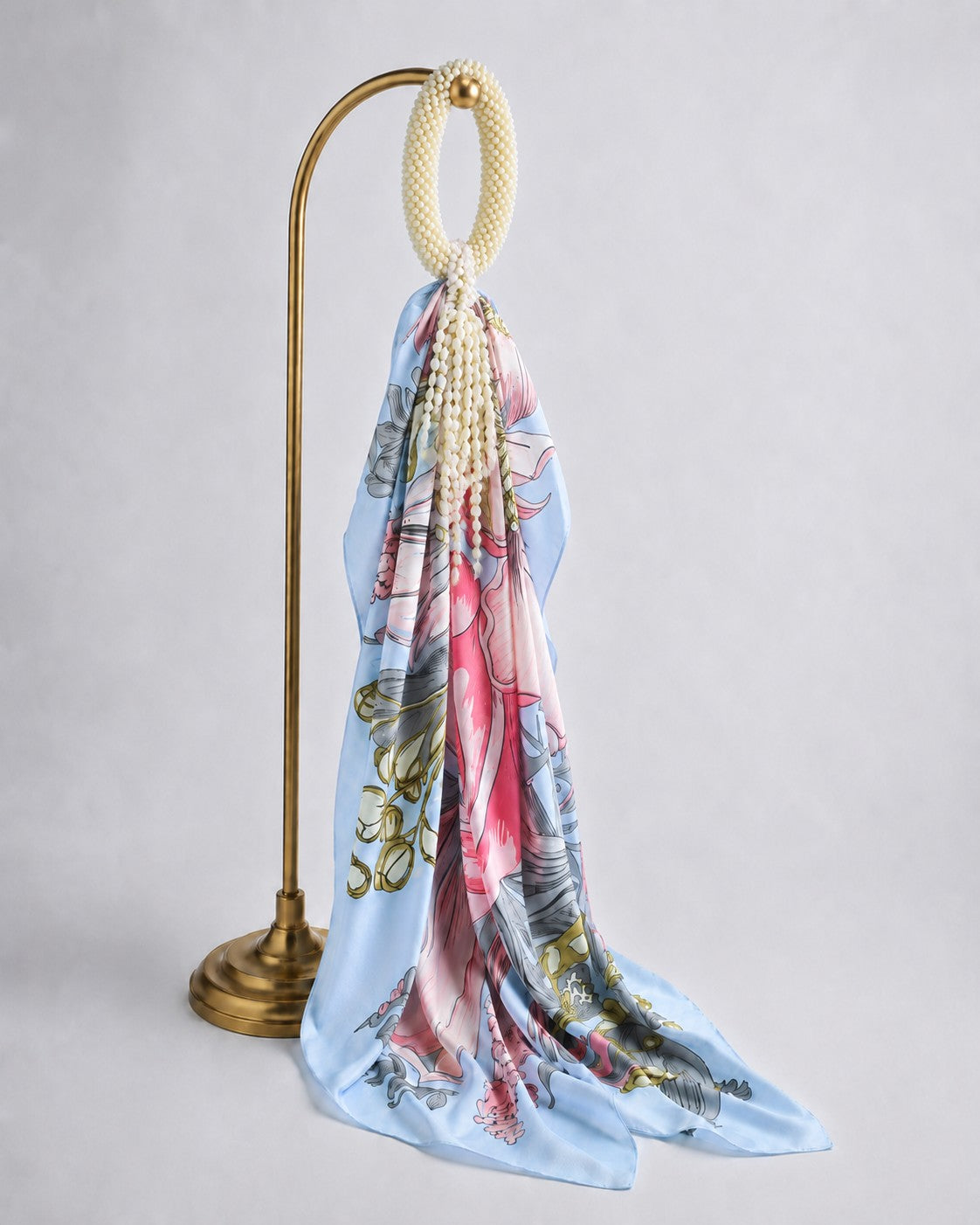 Grand Jasmine Scarf Garland & Flower Box for Mum