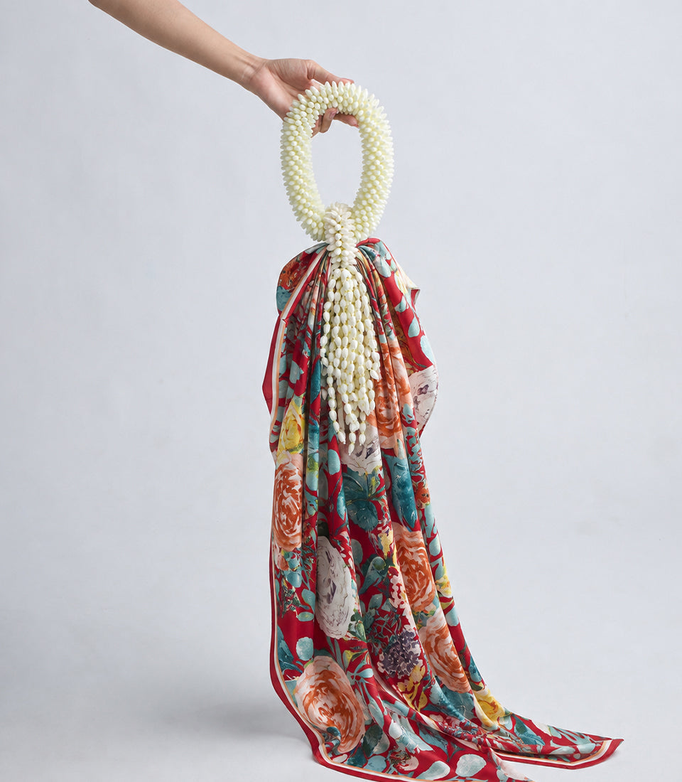 Grand Jasmine Scarf Garland & Flower Box for Mum