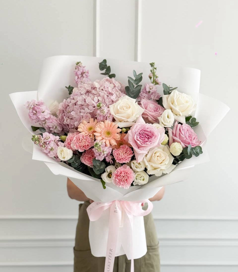 Blush Ivory O'Hara & Playa Blanca Rose Bouquet