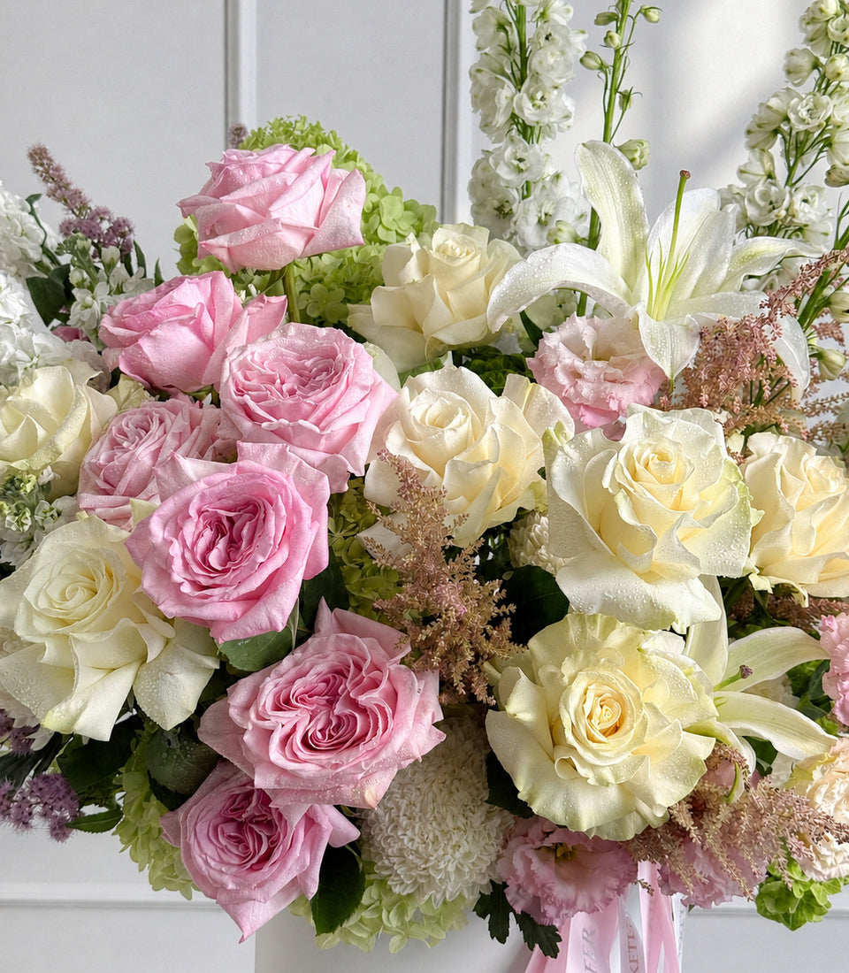 Elegant Pink O'Hara & White Rose Flower Box