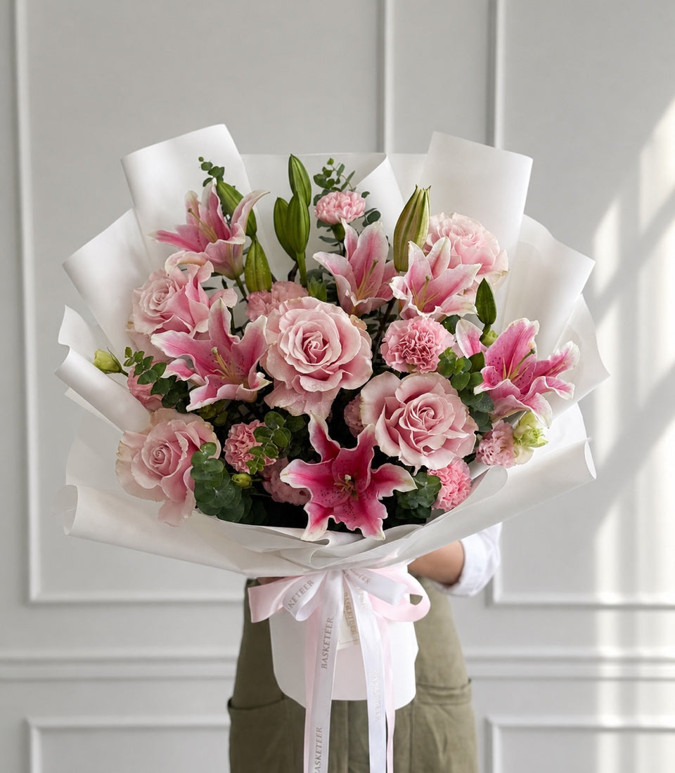 Pink Mondial Rose & Lily Bouquet