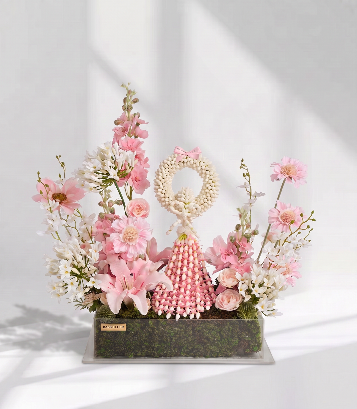 Basketeer's luxurious floral gift box features a traditional Thai jasmine