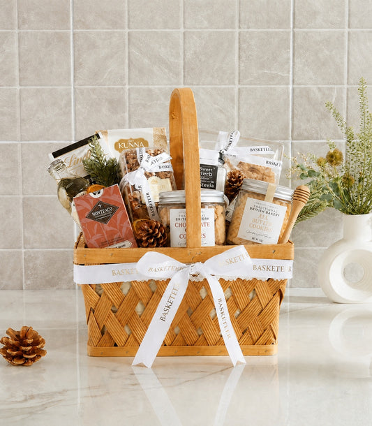 Basketeer luxury gourmet gift basket with chocolate chip cookies, shortbread, and