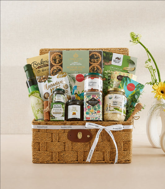 Basketeer luxury gourmet gift hamper with organic honey, macadamia nuts