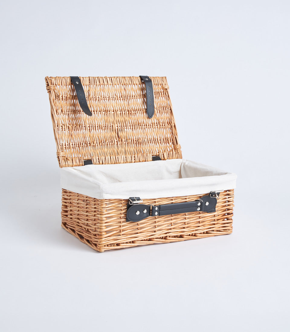 Classic Wicker Picnic Hamper Case