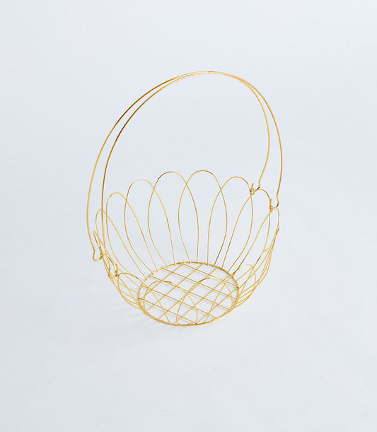 Gold wire fruit basket with handle, elegant open-weave design for premium gift presentation