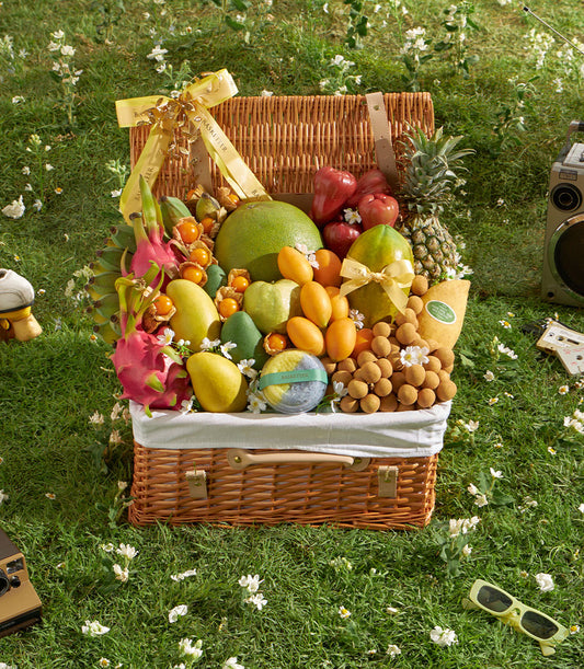 Grand Premium Fruit Hamper with mango, pomelo, longan and fresh tropical fruits in wicker basket