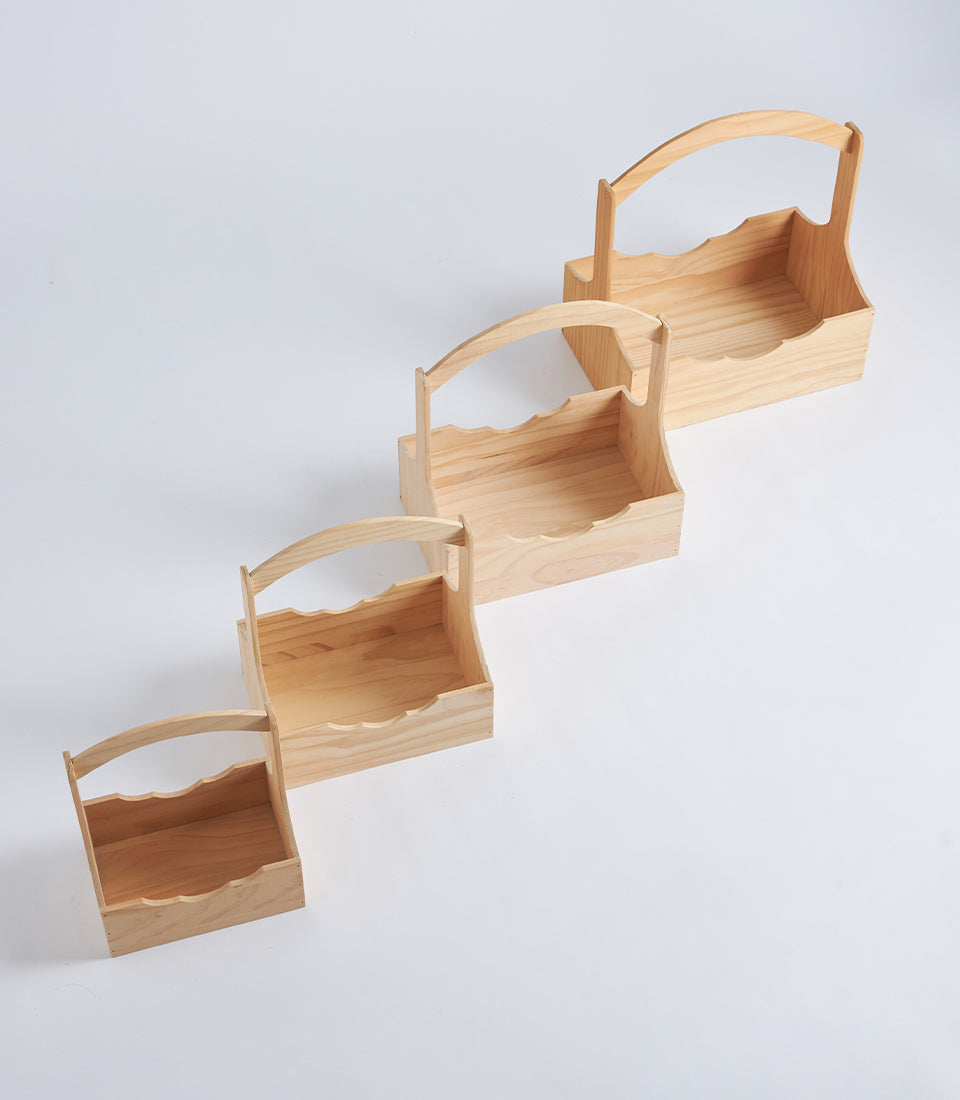 Natural Wood Scalloped Hamper Basket with Handle