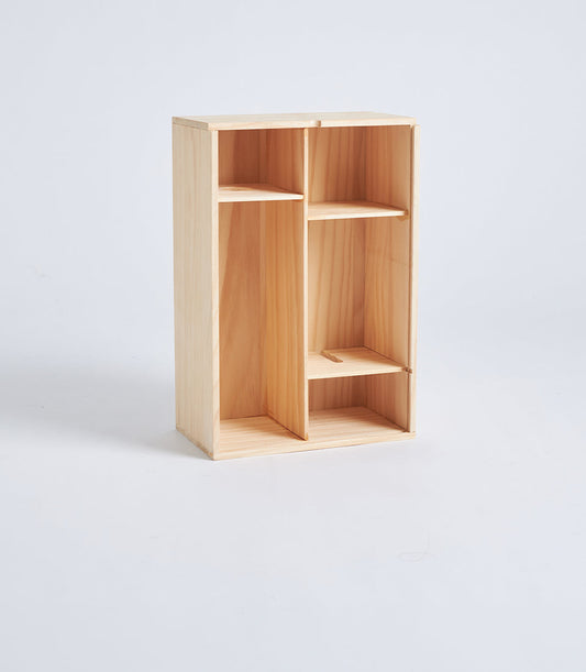 Basketeer's premium light natural wood gift box, featuring a vertical bottle