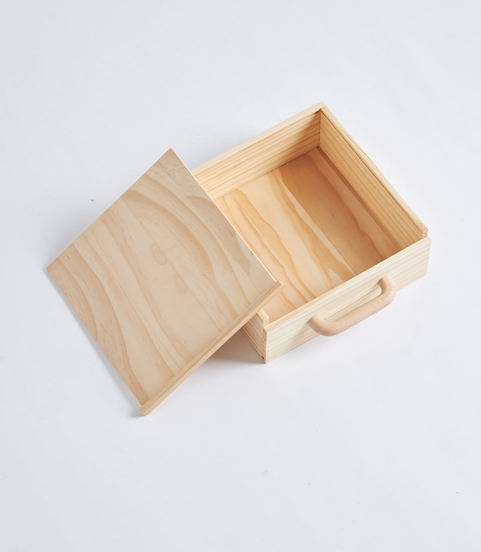 Wooden Gift Box with Handle – Natural Finish Hamper Case (Medium)