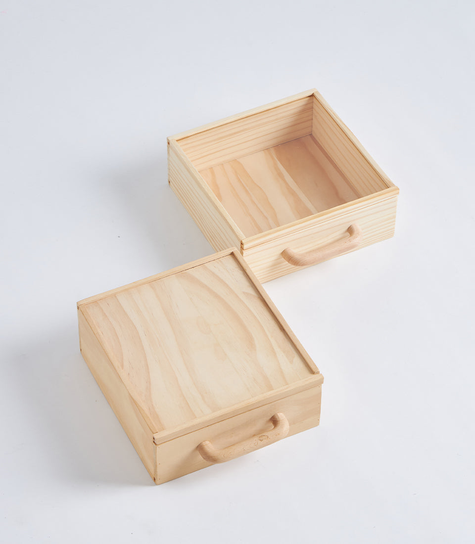 Wooden Gift Box with Handle – Natural Finish Hamper Case (Medium)