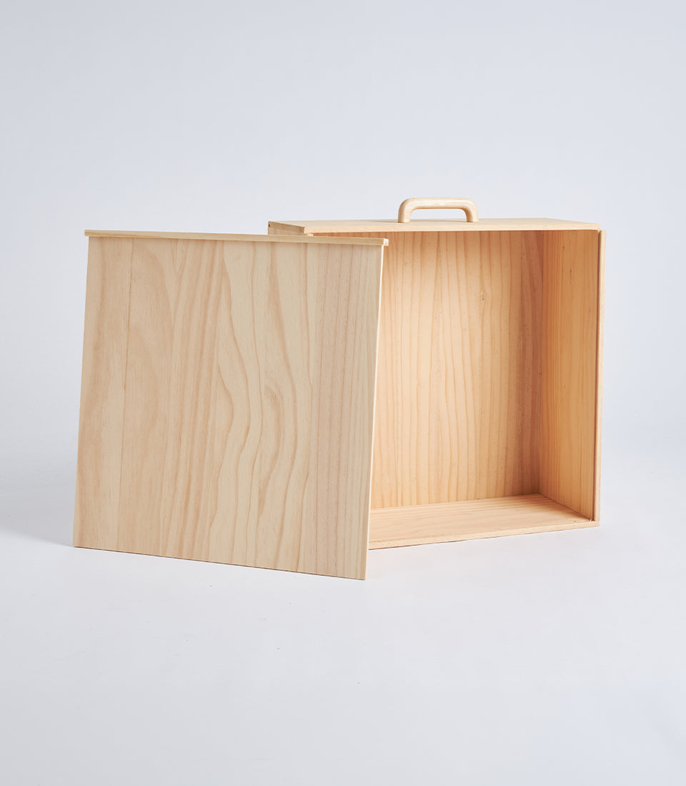 Light Natural Wood and Acrylic Display Gift Box
