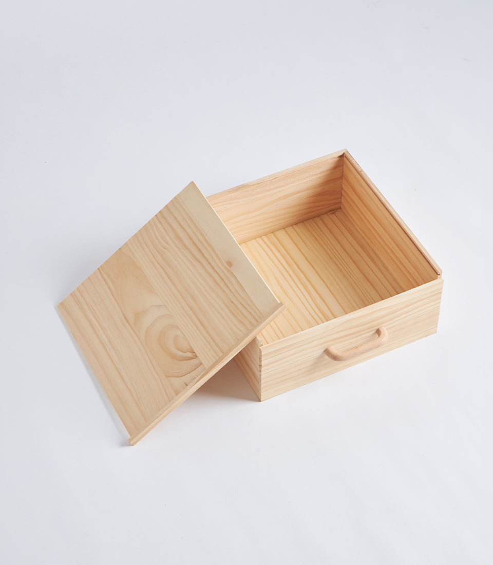 Light Natural Wood Gift Box with Handle and Lid